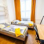 Hostel Hlávkova